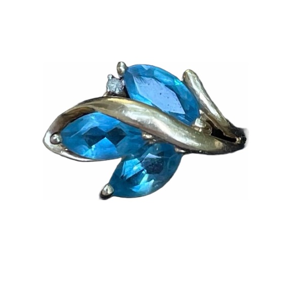 Topaz Blue. diamond accent marquis cut 3 stones 14k gold size 6. High quality - Picture 4 of 7